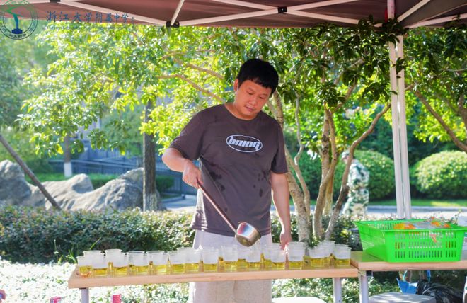 杭州有家长“捏了把汗”AG真人本周密集启动!(图5) 杭州有家长“捏了把汗”AG真人本周密集启动!(图5)