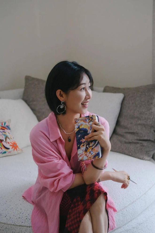 被抢空的牌子这次居然100+就能拥有AG真人平台真爱大牌返场 一上线就(图2) 被抢空的牌子这次居然100+就能拥有AG真人平台真爱大牌返场 一上线就(图2)